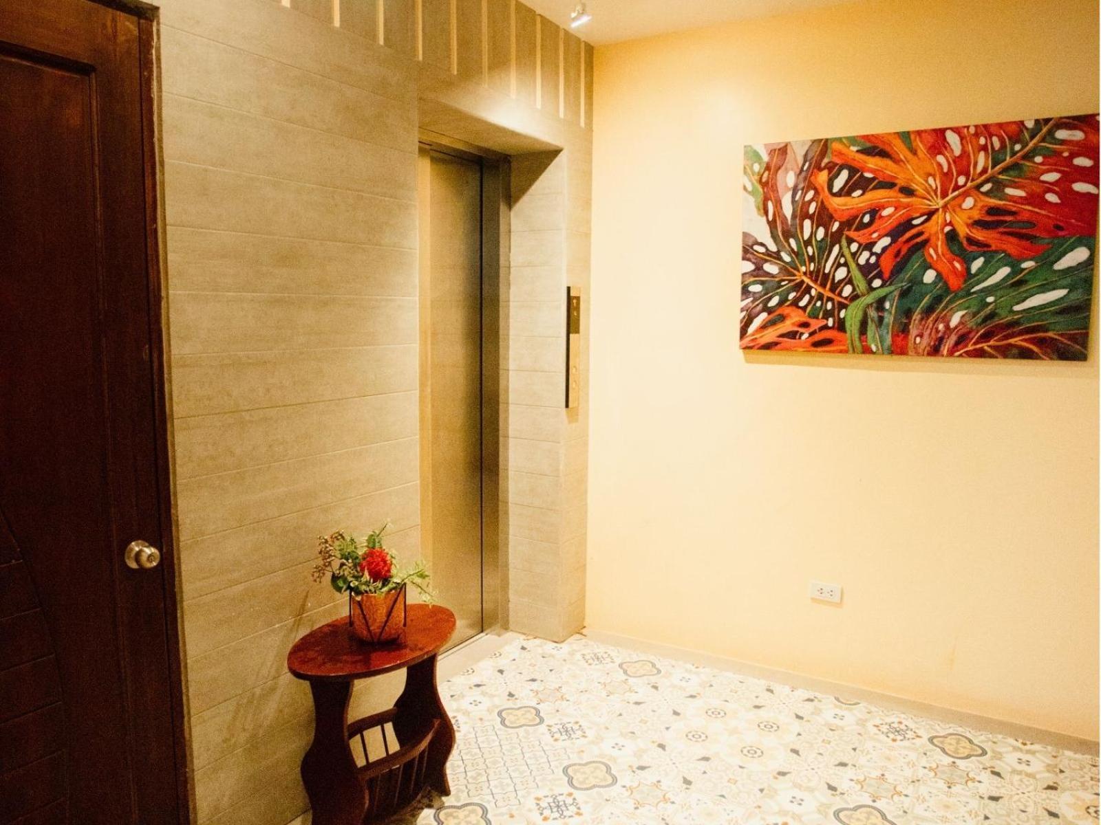 Arc Homes Hotel Panglao Powered By Cocotel Exterior photo
