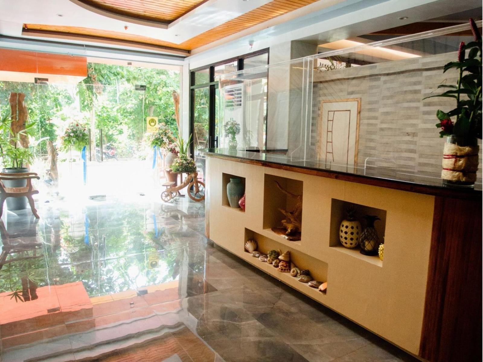 Arc Homes Hotel Panglao Powered By Cocotel Exterior photo